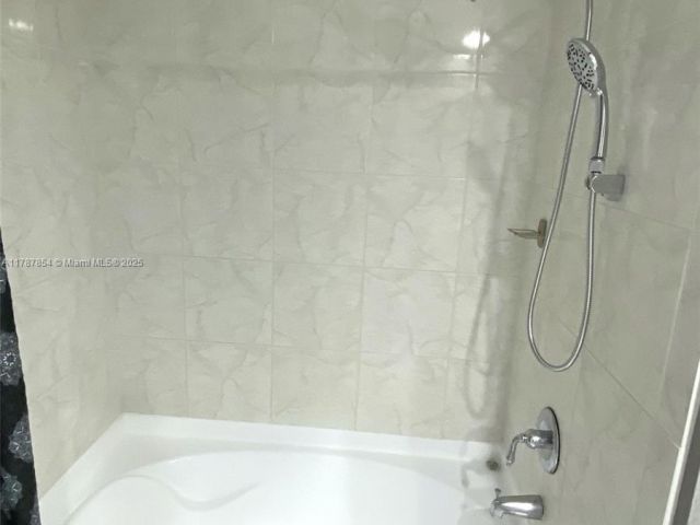 Apartment for sale  Unit #1028 - photo 5909930