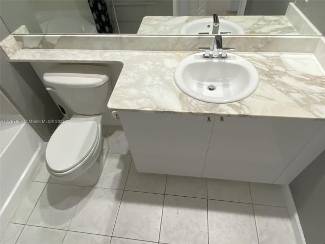 Apartment for sale  Unit #1028 - photo 5909931