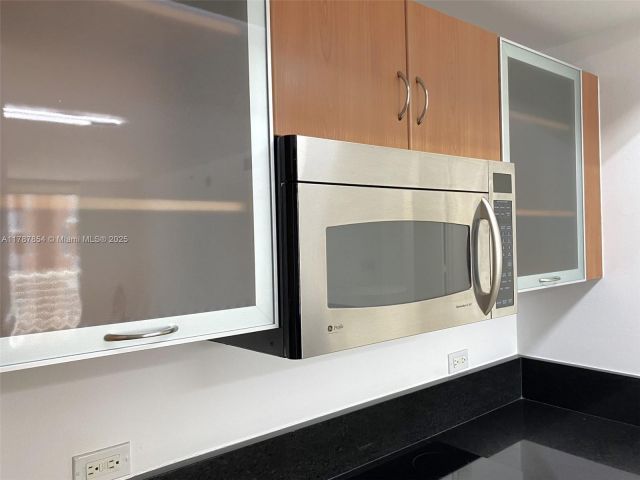 Apartment for sale  Unit #1028 - photo 5909938