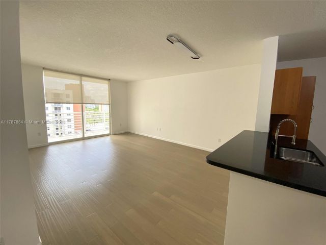 Apartment for sale  Unit #1028 - photo 5909942