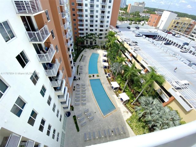 Apartment for sale  Unit #1028 - photo 7430937