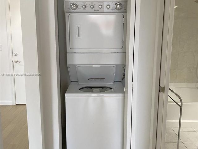 Apartment for sale  Unit #1028 - photo 7430945