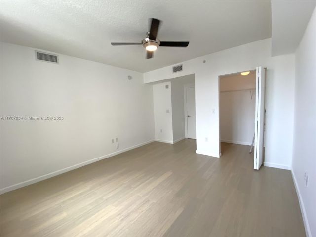 Apartment for sale  Unit #1028 - photo 7430947