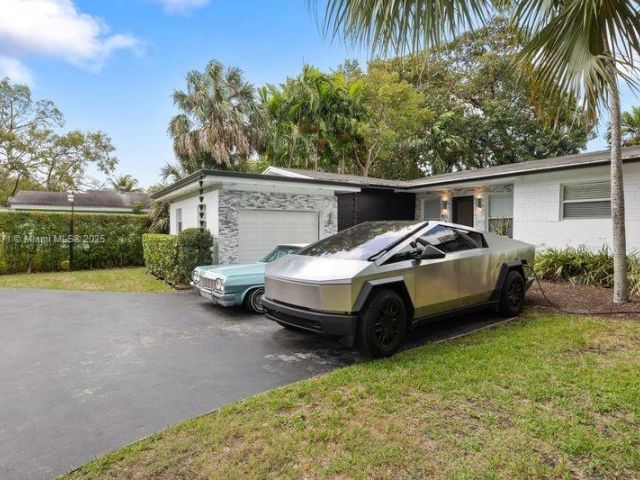 Home for sale at 11810 W Biscayne Canal Rd - photo 5970804