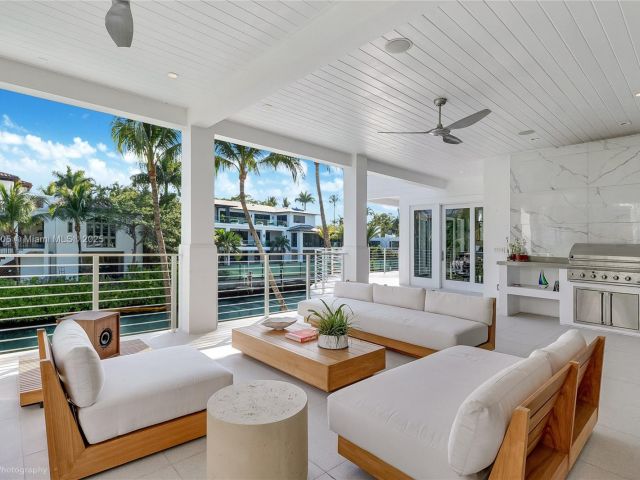 Home for sale at 3835 Carole Ct - photo 5949022