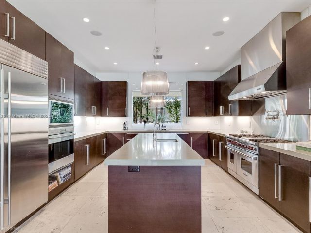 Home for sale at 3835 Carole Ct - photo 5949026