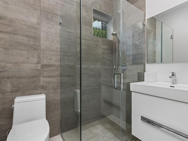 Home for sale at 4039 Ventura Ave - photo 6036097