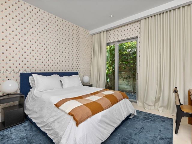 Home for sale at 4039 Ventura Ave - photo 6036099