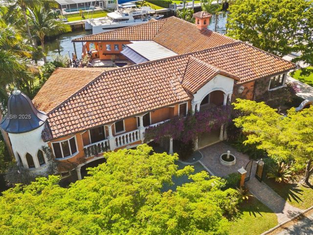 Home for sale at 609 2nd Key Dr - photo 6108399