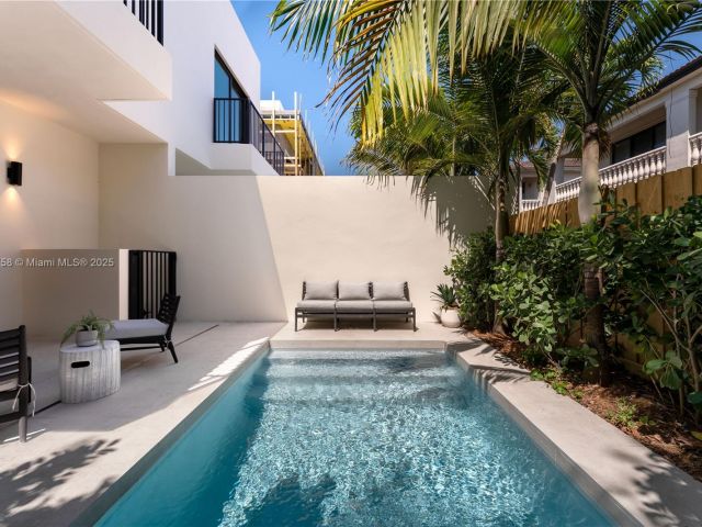 Home for sale at 3073 Hibiscus St 1 - photo 5976989