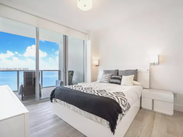 Apartment for rent  Unit #2505 - photo 5925605