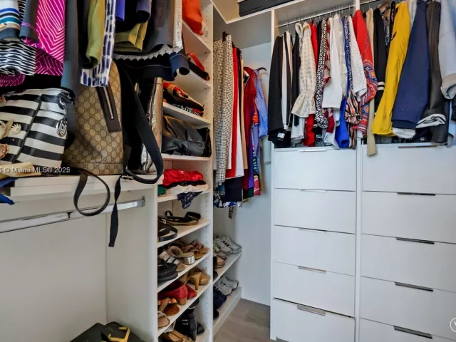 Apartment for rent  Unit #2505 - photo 5925603