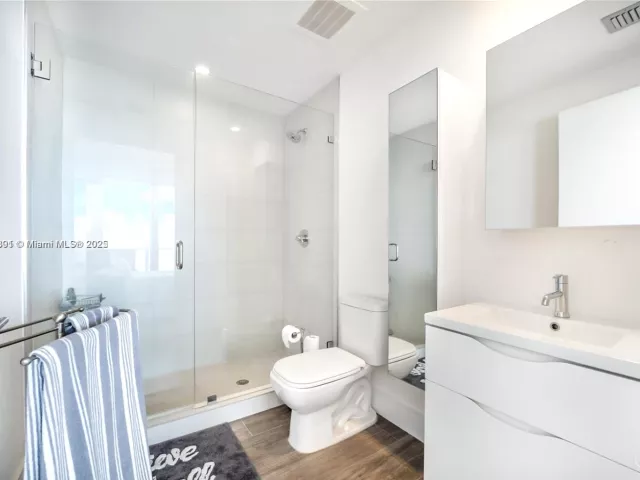 Apartment for rent  Unit #2505 - photo 5925604