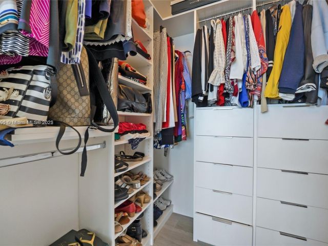 Apartment for rent  Unit #2505 - photo 5925603