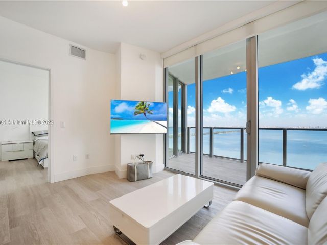 Apartment for rent  Unit #2505 - photo 5925611