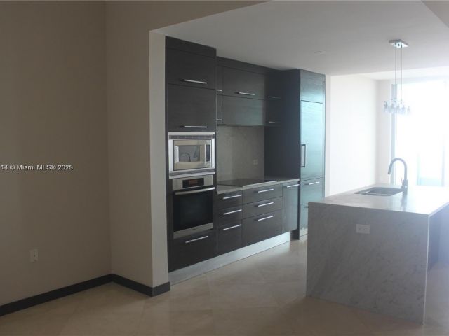 Apartment for sale  Unit #3803 - photo 5962986