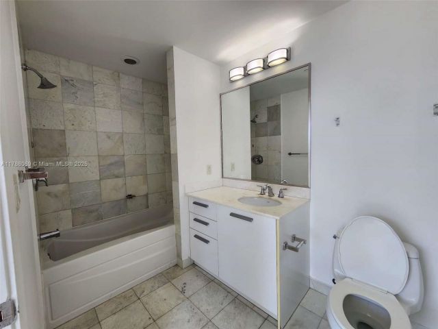 Apartment for sale  Unit #2007 - photo 5912735