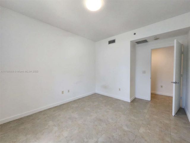 Apartment for sale  Unit #2007 - photo 5912741