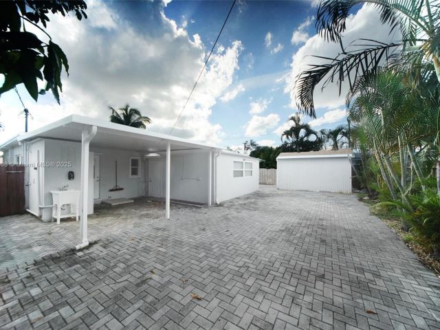 Home for sale at 621 Hudson Rd - photo 5865221