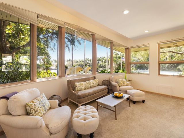 Home for sale at 700 Arvida Pkwy - photo 5974917