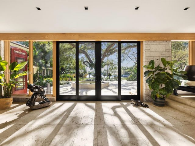 Home for sale at 700 Arvida Pkwy - photo 5974925