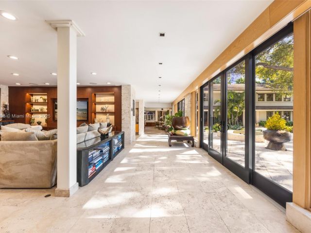 Home for sale at 700 Arvida Pkwy - photo 5974926