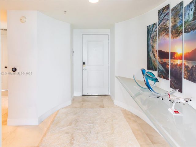 Apartment for sale  Unit #1807 - photo 5954422