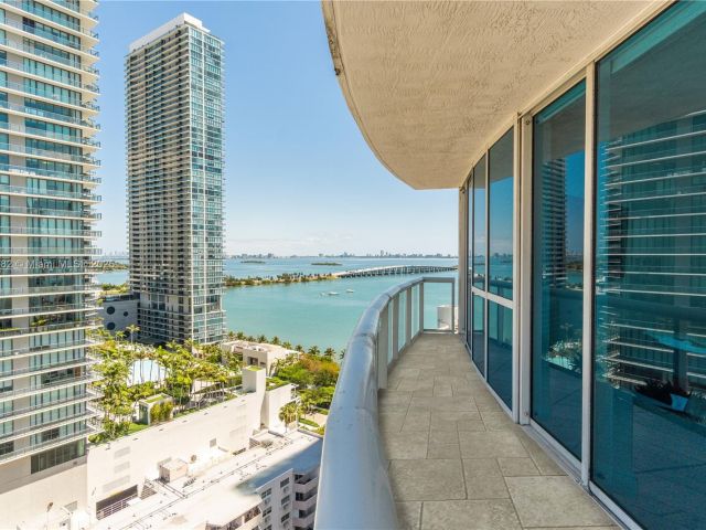 Apartment for sale  Unit #1807 - photo 5954424