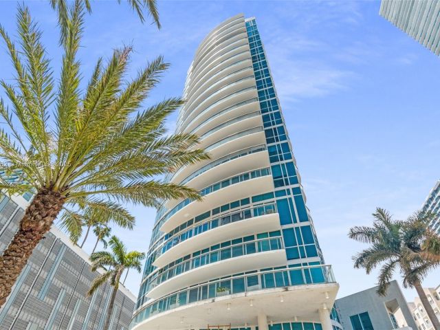 Apartment for sale  Unit #1807 - photo 5954429