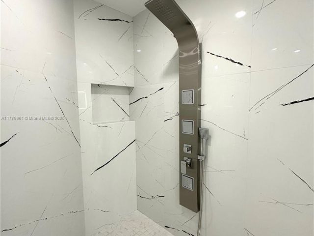 Home for sale at 13911 SW 100th Ln - photo 5959789