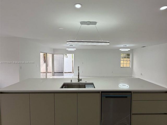 Home for sale at 13911 SW 100th Ln - photo 5959796