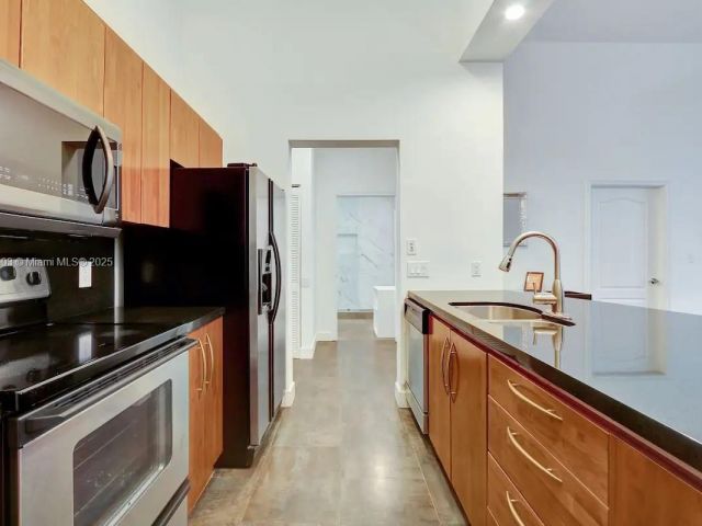 Apartment for sale  Unit #1404 - photo 5913935