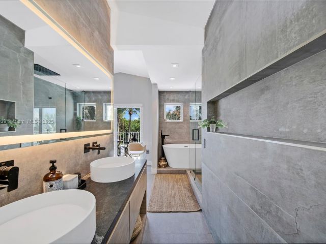 Home for sale at 381 Franklin St - photo 5875117