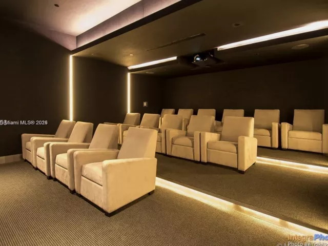 Apartment for sale  Unit #701 - photo 5957252