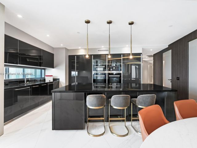 Apartment for sale  Unit #701 - photo 5957257