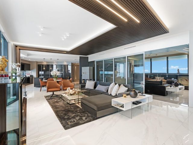 Apartment for sale  Unit #701 - photo 5957268