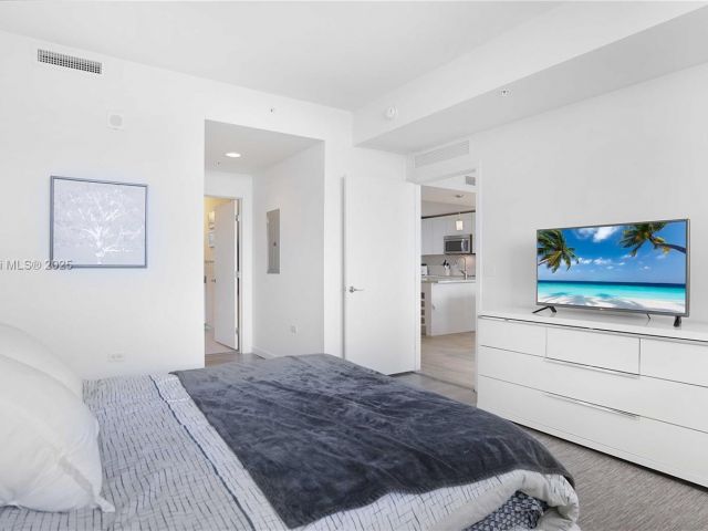 Apartment for sale  Unit #2313 - photo 5974459