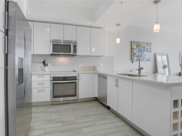 Apartment for sale  Unit #2313 - photo 5974464