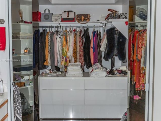 Apartment for sale  Unit #2910 - photo 5973913