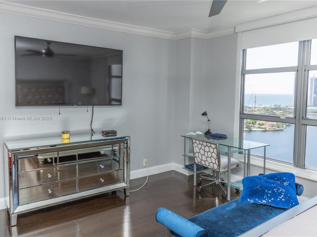 Apartment for sale  Unit #2910 - photo 5973916