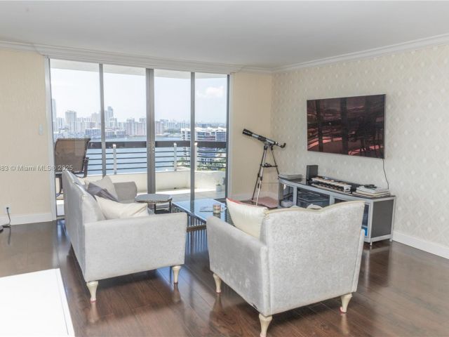 Apartment for sale  Unit #2910 - photo 5973925