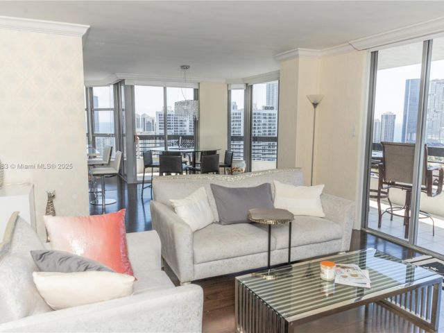 Apartment for sale  Unit #2910 - photo 5973926