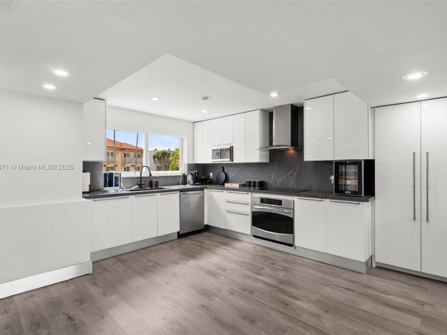 Home for sale at 3927 NE 171st St C - photo 5857472