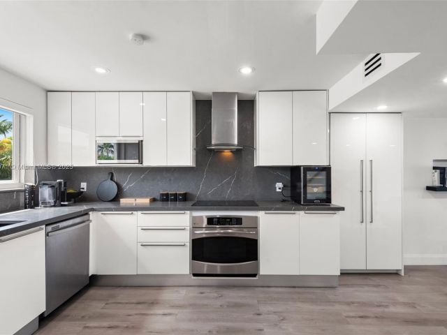 Home for sale at 3927 NE 171st St C - photo 5857475