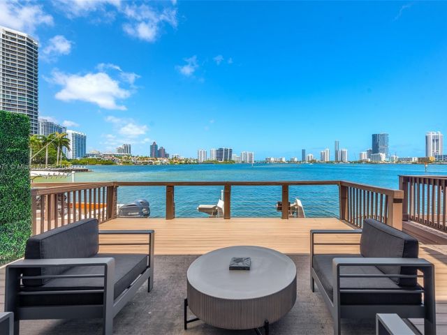 Home for sale at 3927 NE 171st St C - photo 5857486