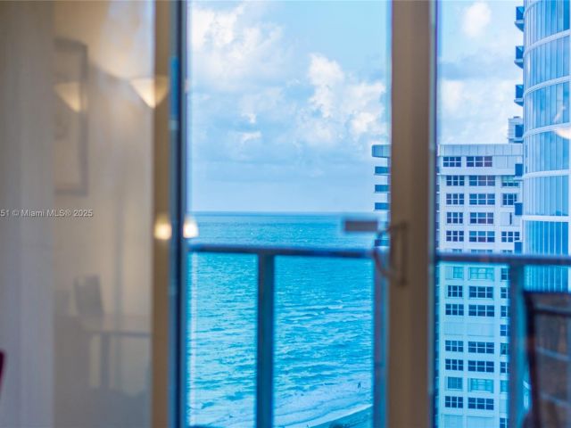 Apartment for sale  Unit #1617 - photo 5920784