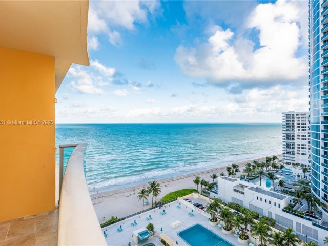 Apartment for sale  Unit #1617 - photo 5920786