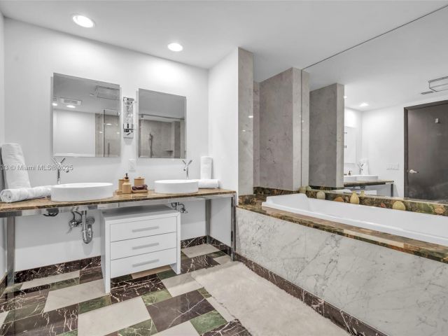 Apartment for sale  Unit #2508 - photo 5915077