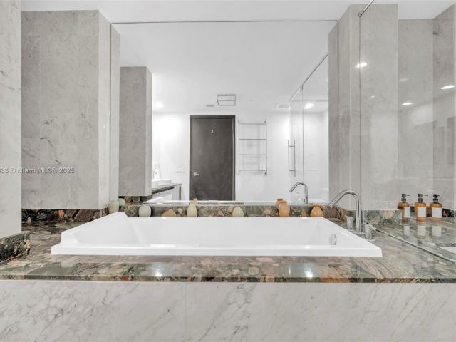 Apartment for sale  Unit #2508 - photo 5915079