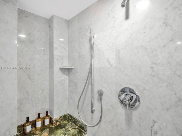 Apartment for sale  Unit #2508 - photo 5915081